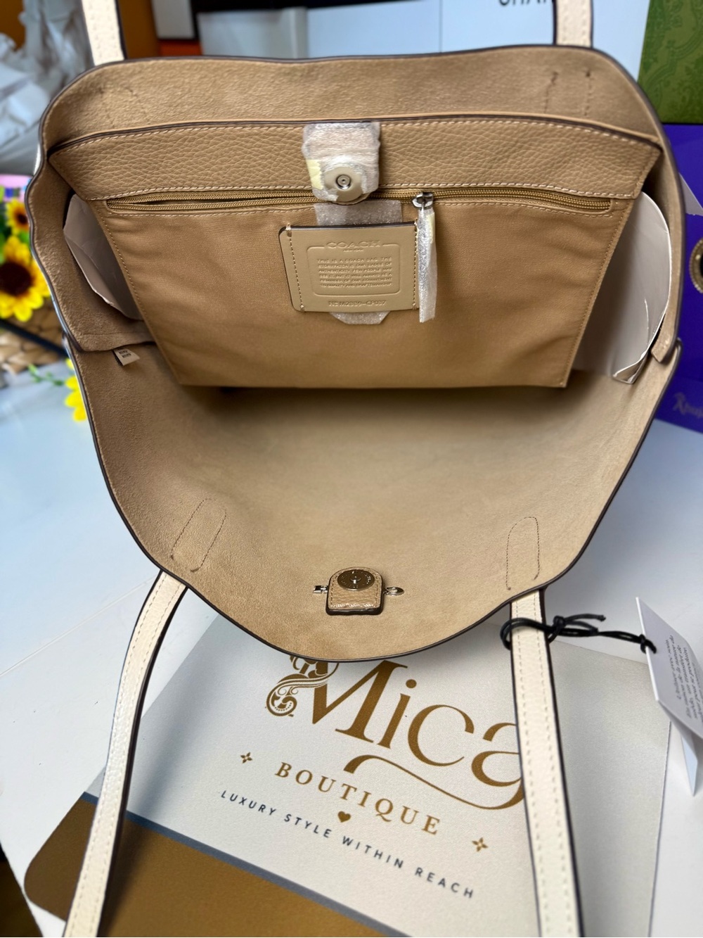 🆕 COACH Cream Pebbled Thea Tot with Double Handles and Tag MSRP:$425 - Picture 14 of 17